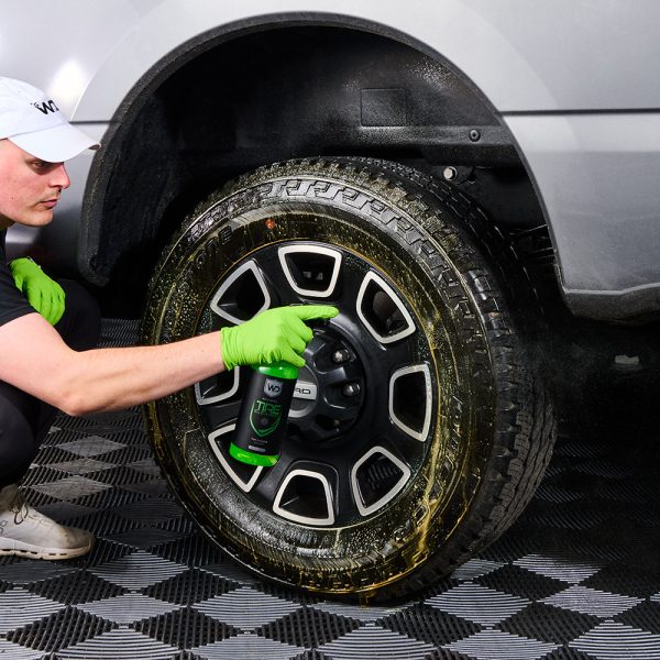 Tire Cleaner 32oz. - Image 5