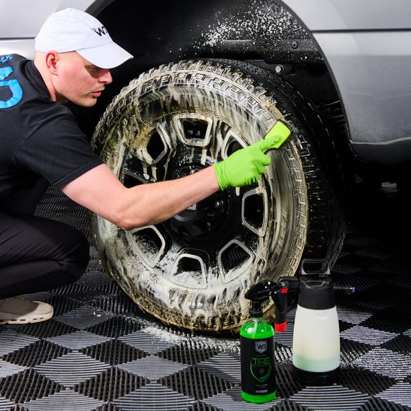 Tire Cleaner 32oz. - Image 4